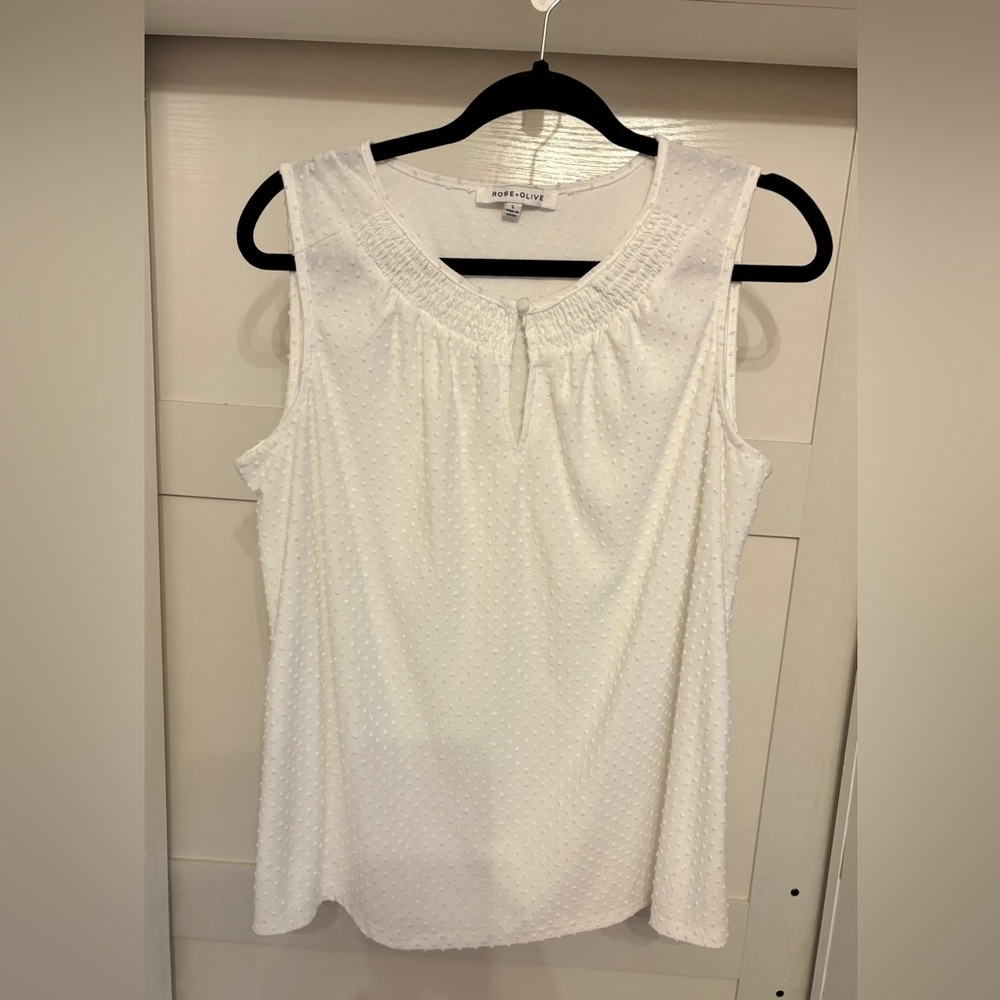 Rose & Olive Textured White Sleeveless Blouse